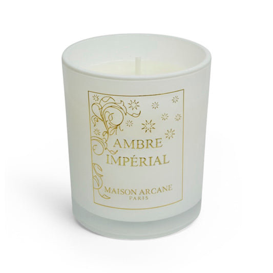 Bougie parfumée Ambre Impérial 110g en verre laqué blanc, senteur ambrée et épicée élégante et chaleureuse, Maison Arcane.