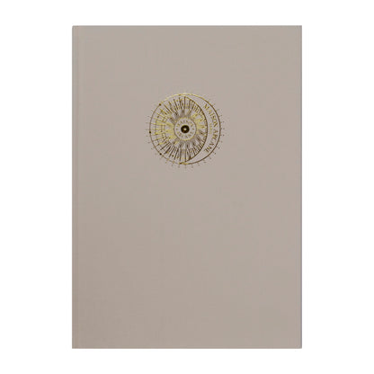 Carnet intime Voile de Lune Maison Arcane à couverture en lin couleur beige avec finition dorée.
