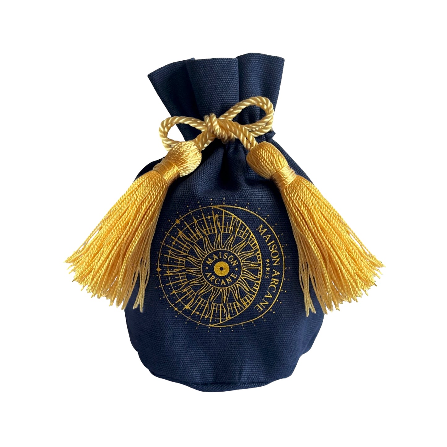 Pochon en coton bleu marine avec pompons dorés et logo Maison Arcane, packaging pour bougies miniatures.