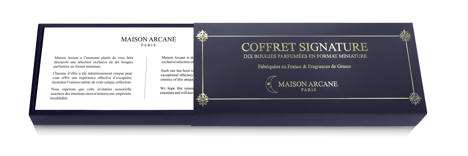 Coffret signature semi-ouvert maison arcane laissant apparaitre la carte de presentation des bougies chauffe-plat.